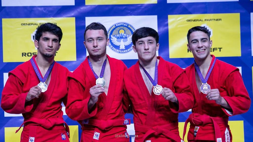 Gorka Gracia consigue la medalla de bronce en el mundial de Sambo